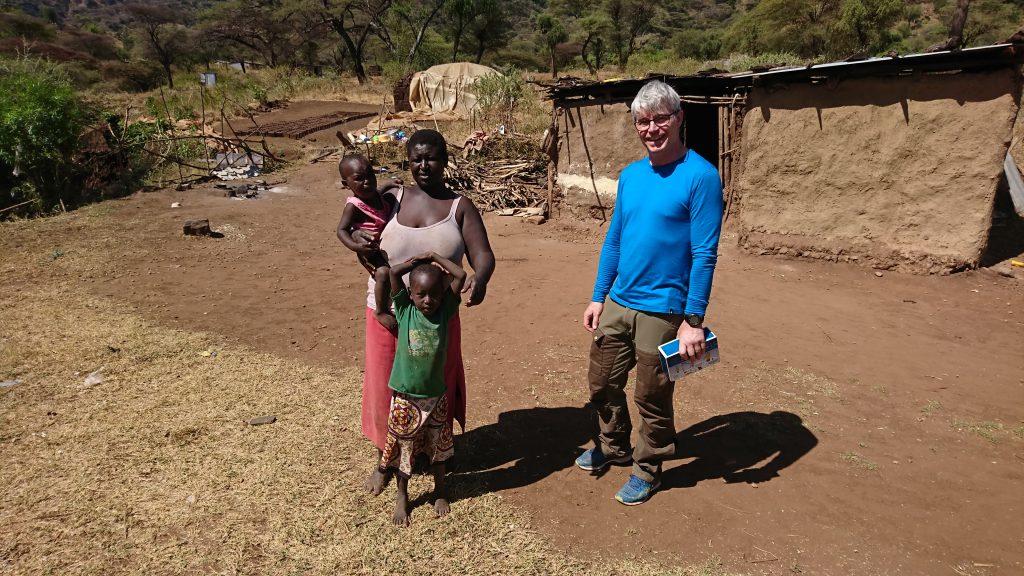 Steen with african woman and children